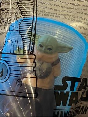 Baby Yoda Star Wars Mandalorian Grogu Burger King toy 2026 NEW
